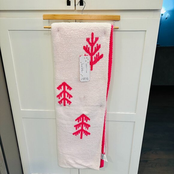 Nicole Miller Reversible Fuzzy Pink Blanket Throw Trees Oversized 50" x 70" NWT! - Picture 1 of 2